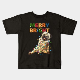 Pug and Christmas lights and HO HO HO! Pug lovers Christmas time Kids T-Shirt